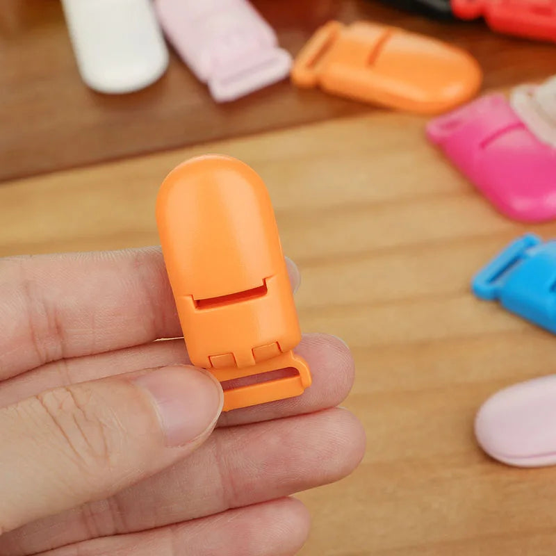 10pcs Baby Pacifier Clips Solid Plastic Pacifier Clips Soother Holder Infant Pacifier Nipples Holder Multi Color Clamp Toy