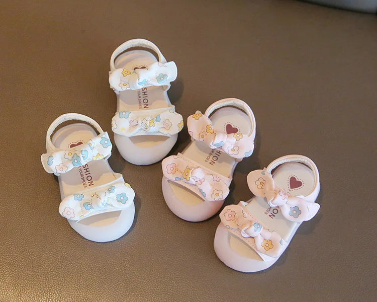Baby Walking Shoes Non-slip Toes Capped Girls Beach Shoes with Flower 2025 Summer New Kids Sandals Double Bows Sweet Soft Sole