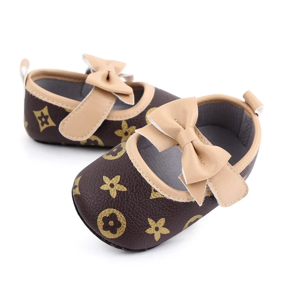 Baby Girls Shoes Love Bow Soft Soled Non-slip Footwear First Walkers Crib Shoes Toddler Girls Shoes