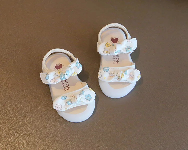 Baby Walking Shoes Non-slip Toes Capped Girls Beach Shoes with Flower 2025 Summer New Kids Sandals Double Bows Sweet Soft Sole